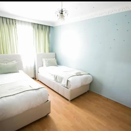 2br - 1lr Seaview Family Flat 10 Min Walk To Center Appartement *